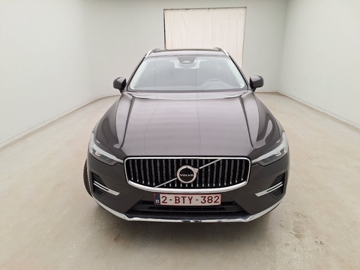 VOLVO XC60 (Year of Construction 2022, 349 PS, Hybrid Petrol)