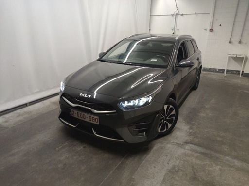 KIA cee'd (Year of Construction 2023, 141 PS, Hybrid Petrol)