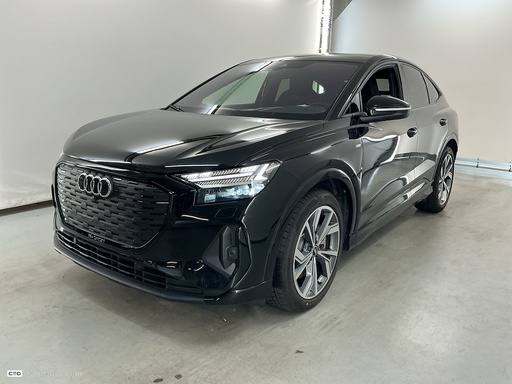 AUDI Q4 e-tron (Year of Construction 2022, 299 PS, Electric)