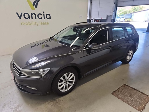 Volkswagen Passat (Year of Construction 2021, 122 PS, Diesel)