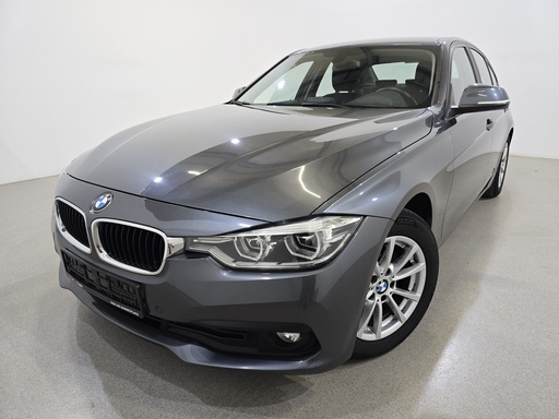 [BMW__4206] BMW 320 1995 cc Manual (2018)