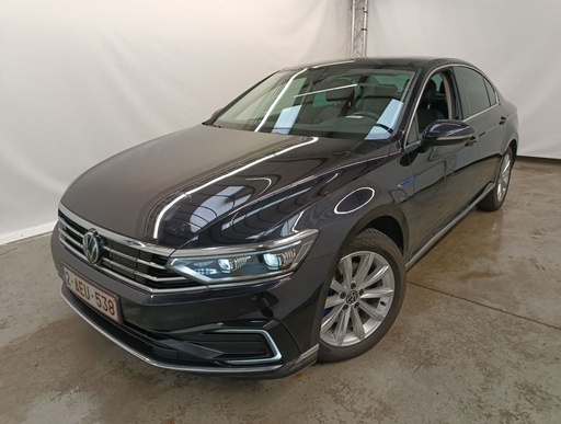 Volkswagen Passat 1395.0 cc Automatic (2021)