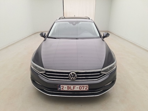 Volkswagen Passat Variant 1968.0 cc Automatic (2022)