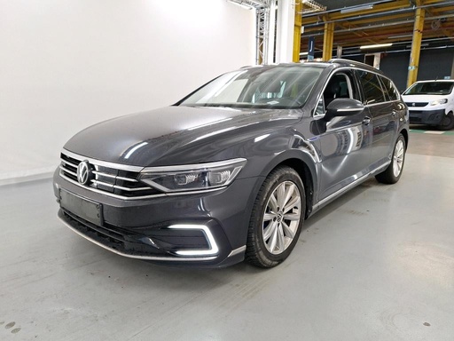Volkswagen Passat Variant 1395.0 cc Automatic (2021)