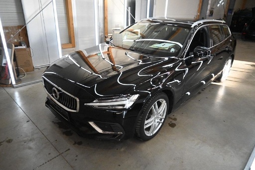 VOLVO V60 1969.0 cc Automatic (2021)