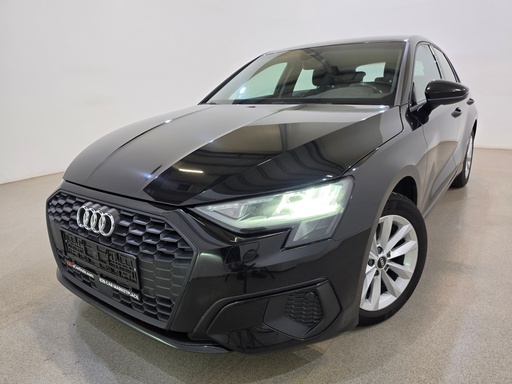 AUDI A3 999 cc Manual (2021)