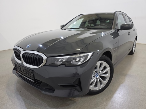 BMW 320 1998 cc Automatic (2022)