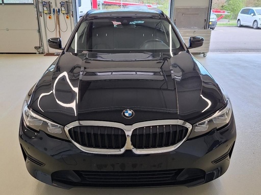 BMW 318 1995.0 cc Automatic (2021)