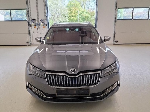 SKODA Superb 1968.0 cc Automatic (2023)